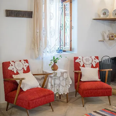 Maison Des Vignes ロフウ