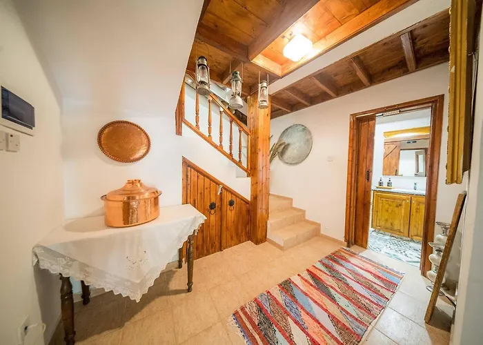 Maison Des Vignes Lofou