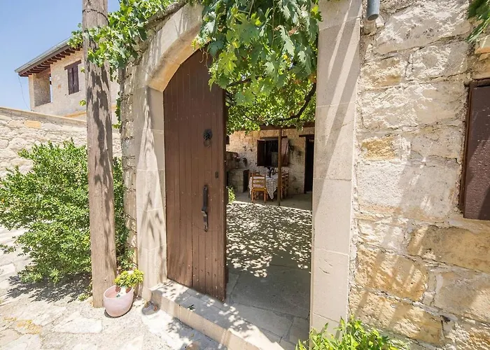 Maison Des Vignes Prázdninový dům Lofou