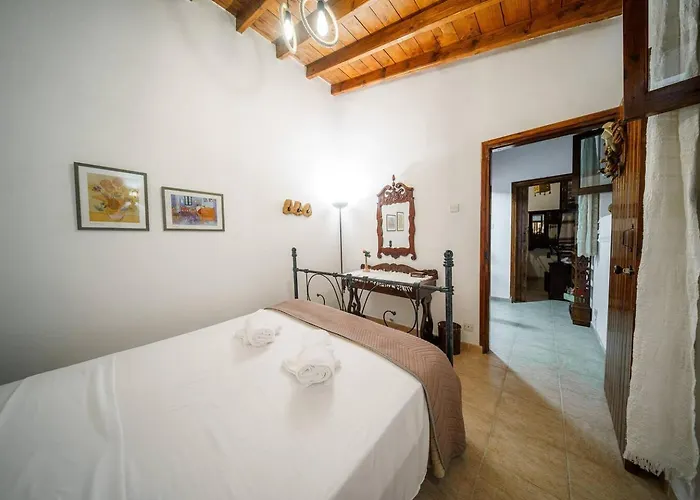 Maison Des Vignes Lofou